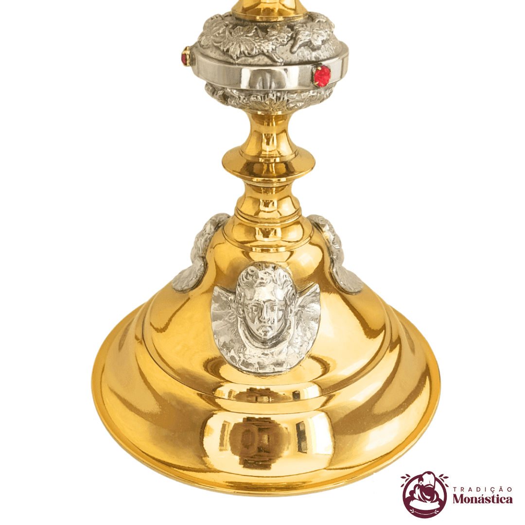 Cálice Banhado em Ouro - com Detalhes de Anjos - 3