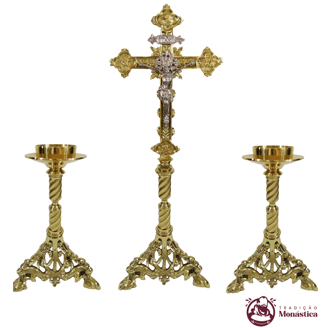 Conjunto de Castiçal de Vela e Cruz para Altar - Base Pé Leão - 3pçs Bronze - 1