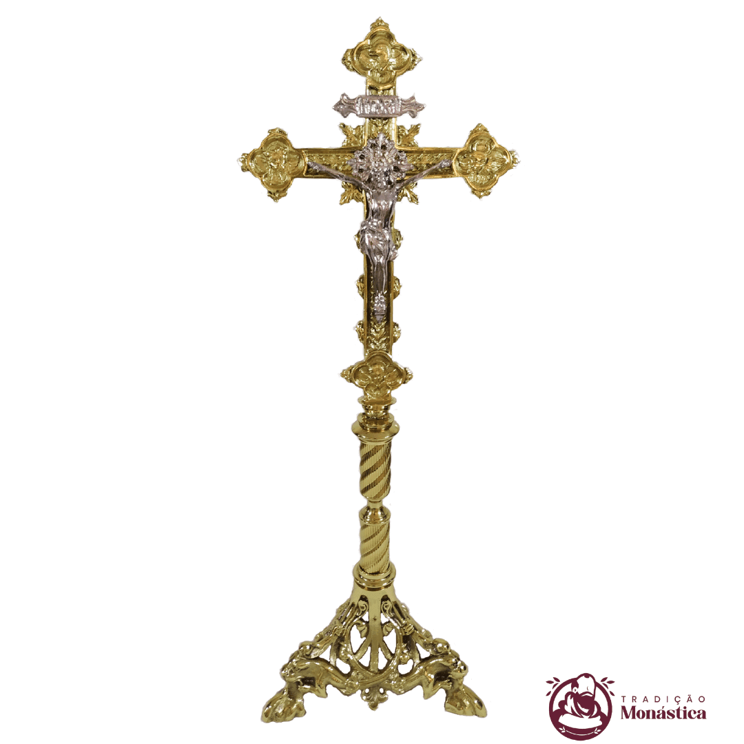 Cruz de Altar  - Pé Leão - feito em Bronze  - 1