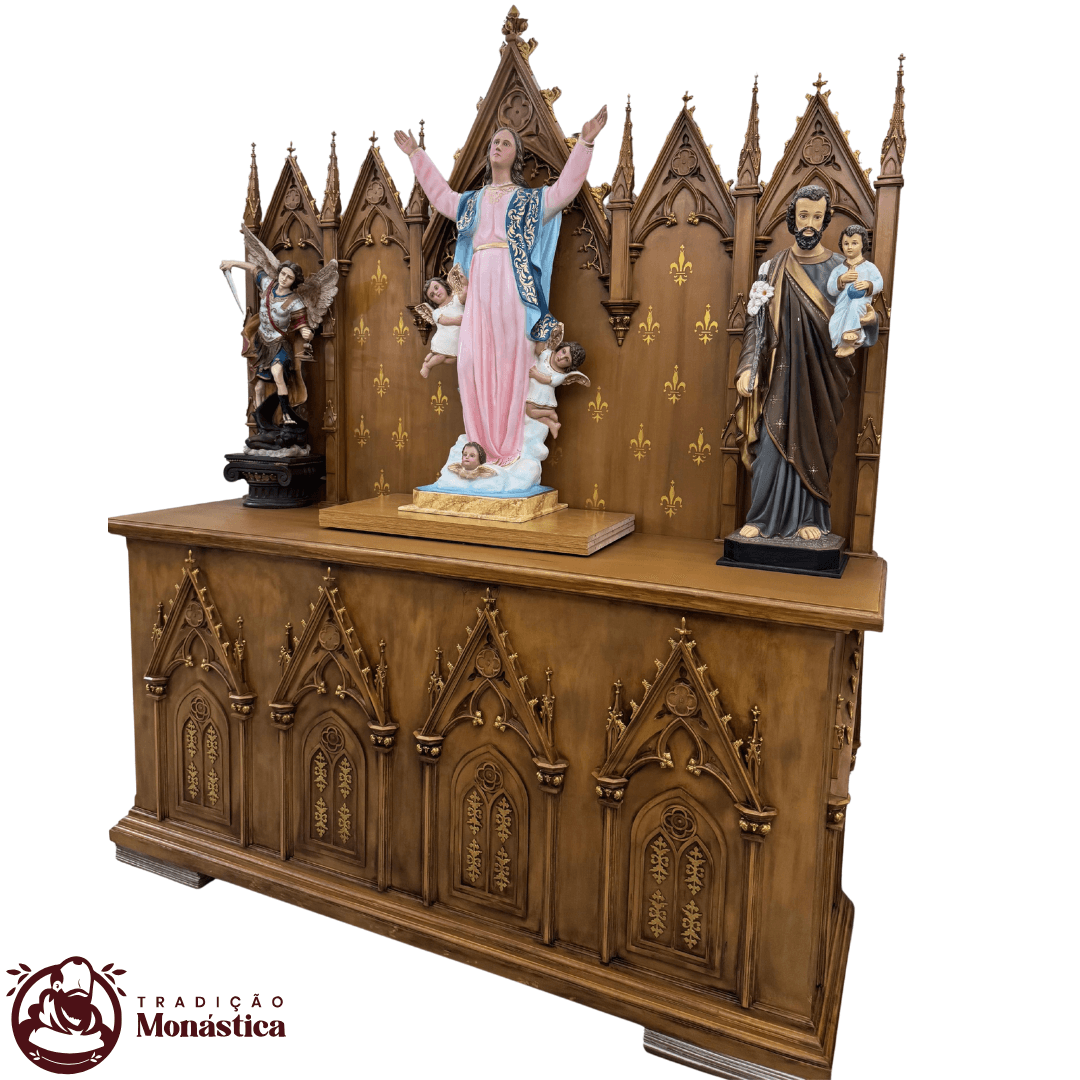 Altar Gótico em Madeira - Exclusivo - 1