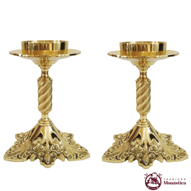 Conjunto de Castiçais de Vela para Altar  - 2pçs Bronze  Conjunto de Castiçais de Vela para Altar  - 2pçs Bronze