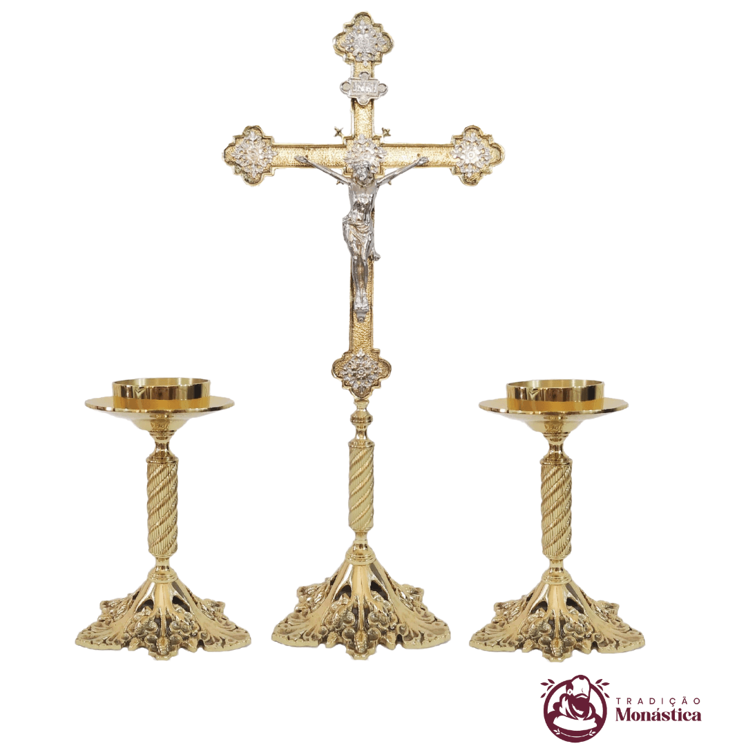 Conjunto de Castiçal de Vela e Cruz para Altar - 3pçs Bronze - 1